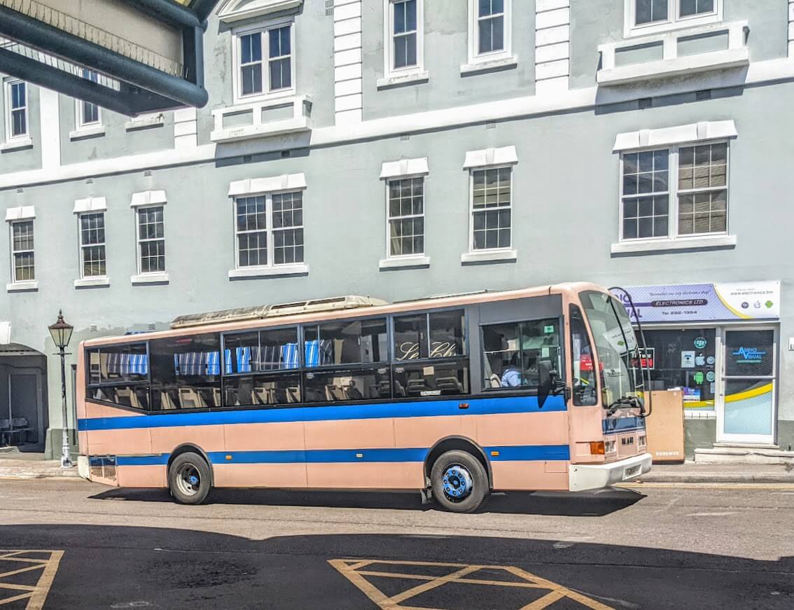 How to Ride the Bus in Bermuda - ClaimedBaggage.com